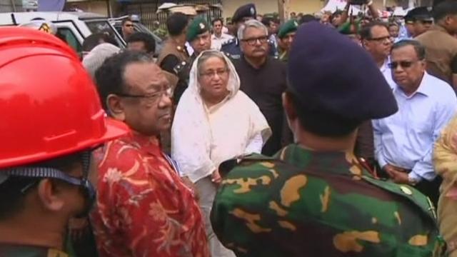 Le bâtiment effondré visité par la Premier Ministre à Dacca