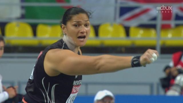 Lancer du poids dames, la Néo-Zélandaise Adams survole le concours pour son quatrième titre