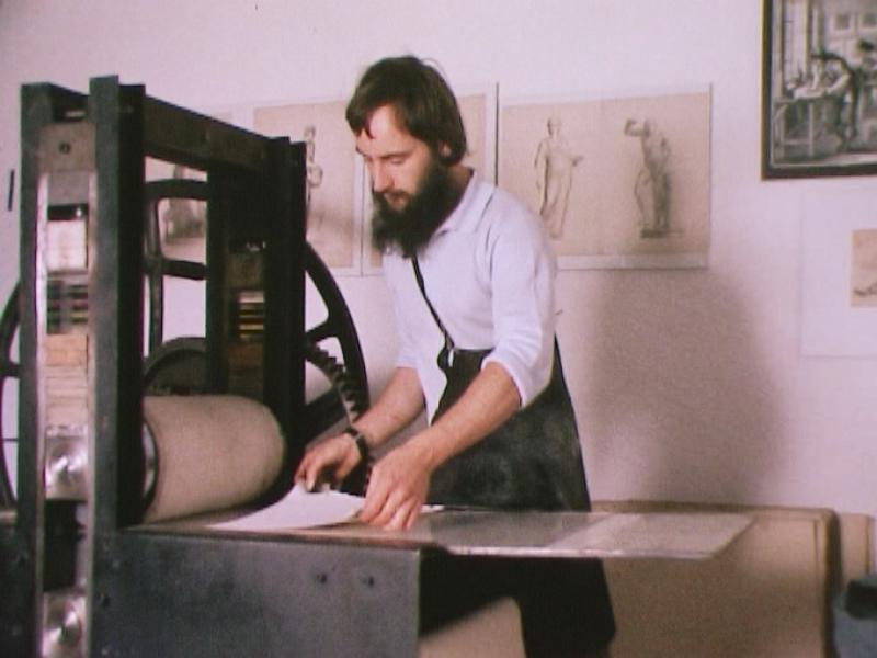 L'atelier de gravure de St-Prex en 1974. [RTS]