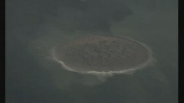 Images aériennes de l'île apparue au Pakistan