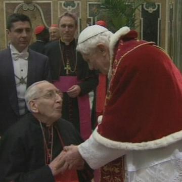 Le pape Benoît XVI dit au revoir à ses cardinaux