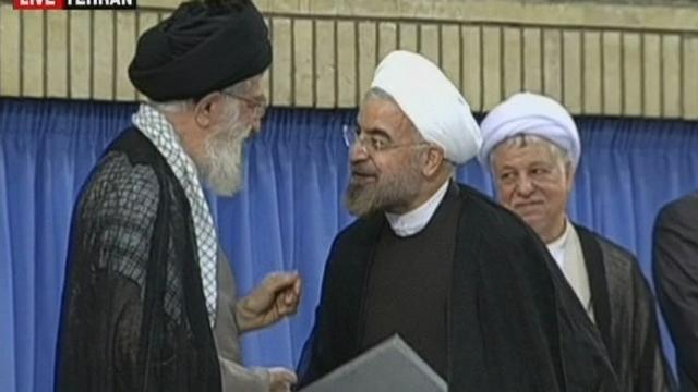 Le nouveau président iranien prend ses fonctions