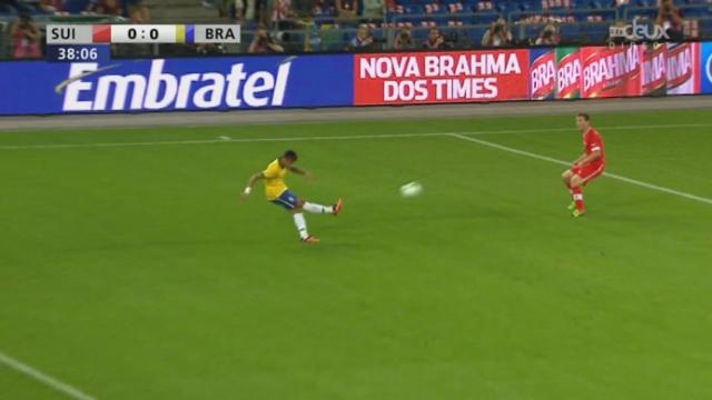 Suisse - Brésil (0-0): Belle tête de Paulinho qui touche la barre!