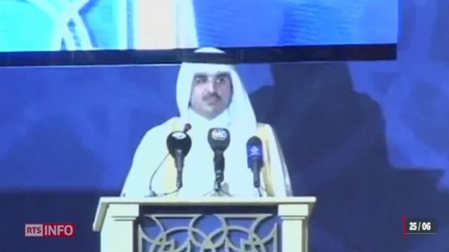 L'émir du Qatar cède le pouvoir à son fils