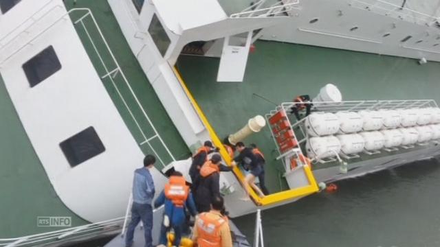 Nouvelles images des secours après le naufrage en Corée du Sud