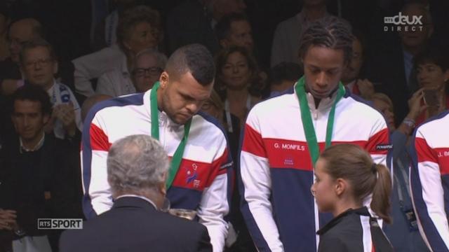 Remise des médailles à l'équipe de France