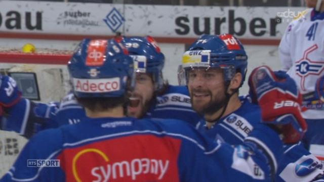 Finale match 1, ZSC Lions – Kloten Flyers (1:0): Bärtschi déjoue la defense de Kloten et ouvre le score
