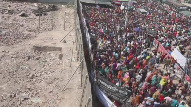 Manifestation un an après le Rana Plaza