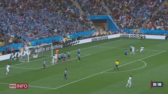 Coupe du Monde: l'Uruguay bat l'Angleterre 2-1