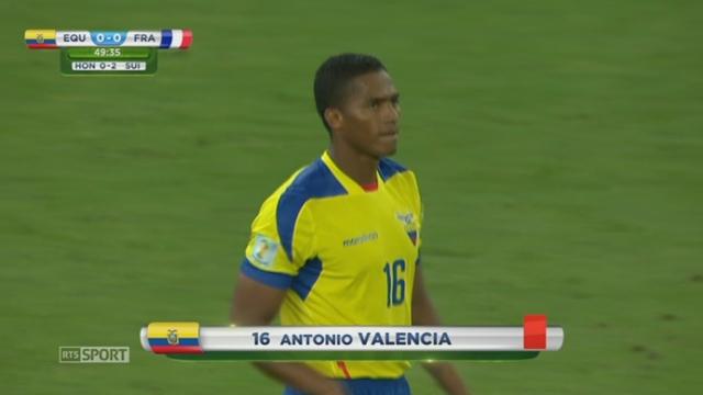 Groupe E, ECU-FRA (0-0): le joueur de Mancherster United Antonio Valencia reçoit un carton rouge et est exclu du terrain