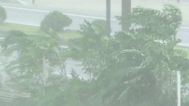 Alerte rouge à l'arrivée d'un typhon au Japon