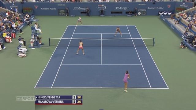 Finale double, Hingis-Pennetta - Makarova-Vesnina (6-2): 1e set rapidement enlevé par la paire italo-suisse