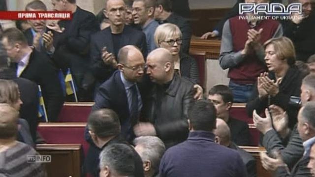 Un nouveau proche de Timochenko élu par le Parlement