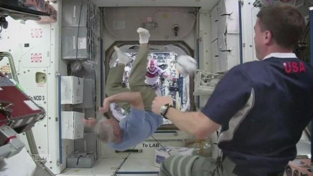 L'équipage de l'ISS joue son propre Mondial, en apesanteur