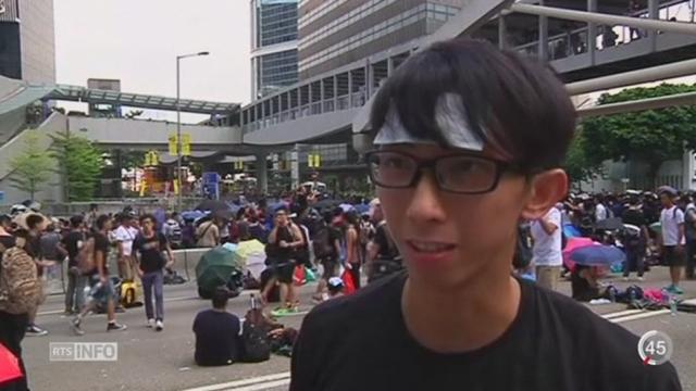 Hong Kong est entièrement paralysée par la mobilisation de dizaines de milliers manifestants