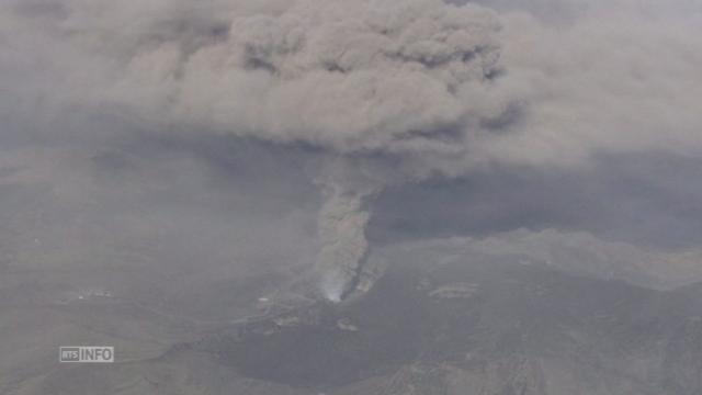 Soudaine éruption d'un volcan au Japon