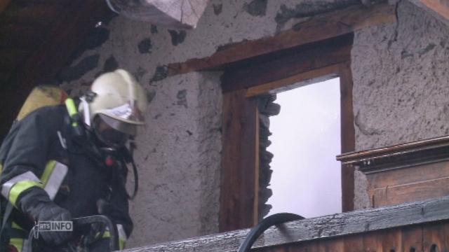 Incendie dans une bâtisse villageoise aux Agettes VS