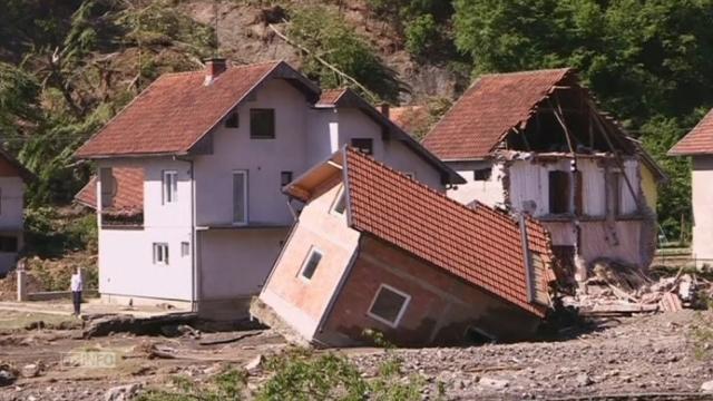 Désolation après les inondations en Serbie