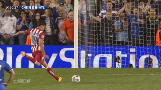 1-2 (retour), Chelsea FC - Atlético Madrid (1-2):  Eto'o accroche diego costa dans la surface qui se fait justice lui-même et transforme le pénalty