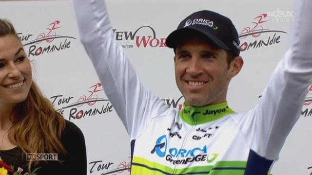 1e étape Ascona-Sion: les podiums Albasini pour l'étape - Kwiatkowski maillot jaune et maillot blanc - Tschopp maillot rose - Nibali maillot vert