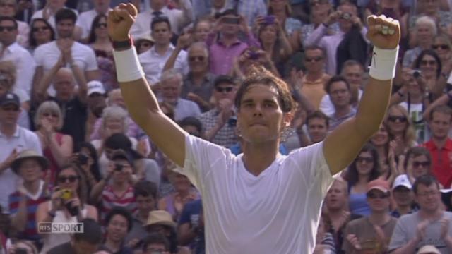 Tennis. Wimbledon. 1er tour: Martin Klizan (SVQ) - Rafael Nadal  (ESP-2). Après avoir perdu la manche initiale, Rafael Nadal s'impose en 4 sets (4-6 6-3 6-3 6-3) lors de sa 2e balle de match