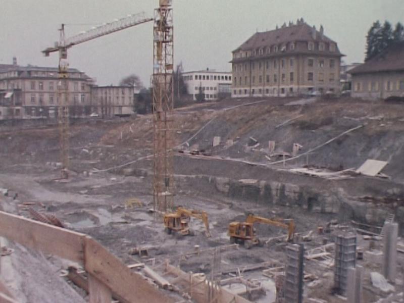 La construction du CHUV à Lausanne. [RTS]