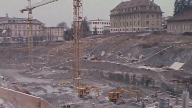 La construction du CHUV à Lausanne. [RTS]