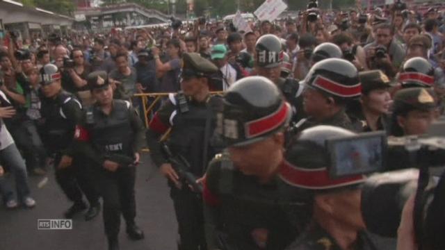 Les manifestations anti-putschistes se multiplient à Bangkok