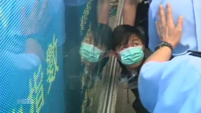 Heurts entre la police et les manifestants à Hong Kong