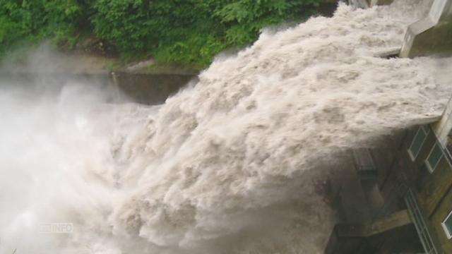 Ouverture des vannes du barrage de Lessoc (FR) en raison des pluies