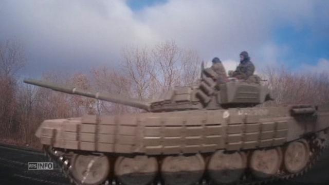 Colonne de tanks pro russes se dirigeant vers Donetsk