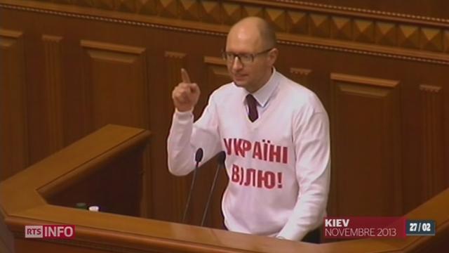Ukraine: Arseni Iatseniouk devient le premier ministre du nouveau gouvernement