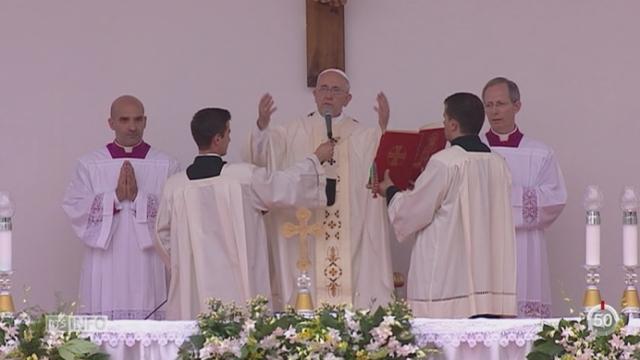 Le Pape François a célébré la messe à Tirana, en Albanie