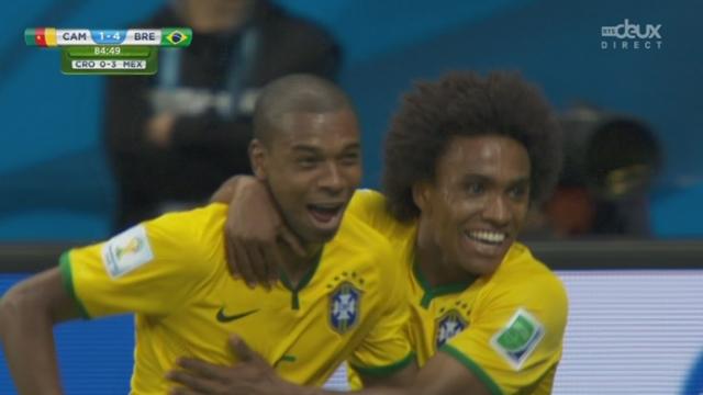 Groupe A, CMR-BRA (1-4): Fernandinho creuse l'écart
