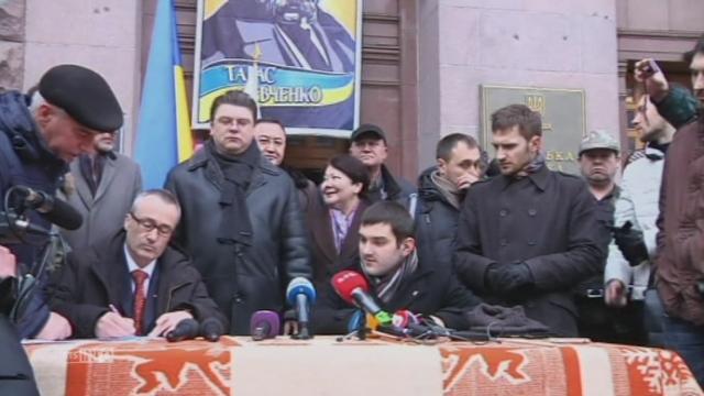 L'opposition évacue la mairie de Kiev