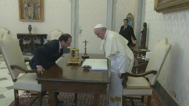 François Hollande rencontre le pape au Vatican