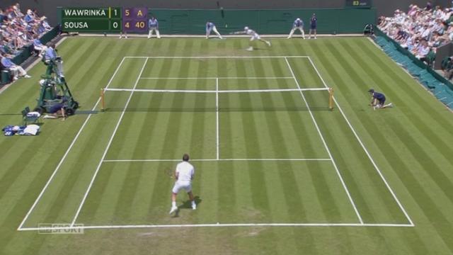 Tennis. Wimbledon. 1er tour: Stan Wawrinka (SUI-3) - Joao Sousa (POR). Le Suisse remporte également le 2e set (6-4)
