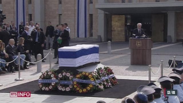 Israël: Ariel Sharon a été inhumé dans son ranch de Neguev au terme d'une journée d'hommages