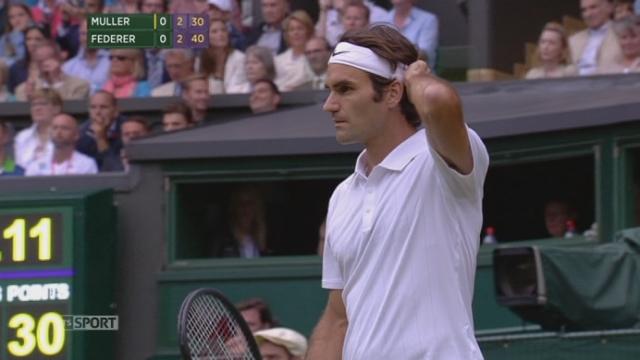 Wimbledon. 2e tour: Gilles Muller (LUX) - Roger Federer (SUI). Le Suisse fait le break pour mener 3-2 dans la 1re manche