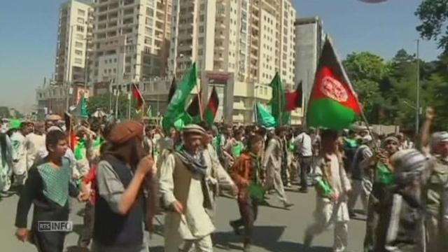 Des Afghans denoncent des fraudes electorales