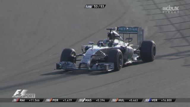 Course: Lewis Hamilton (GBR) franchit la ligne en première position pour la 4ème fois consécutive. Rosberg (ALL) et Bottas (FIN) complètent le podium