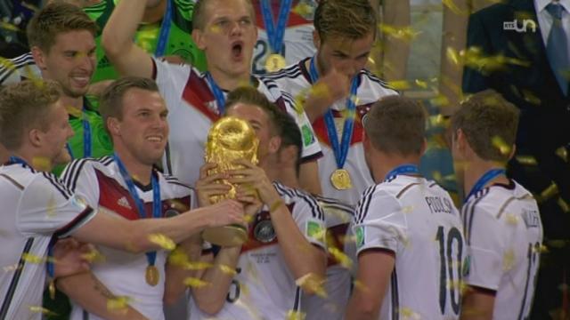 Finale, GER-ARG (1-0): remise du trophée à l’Allemagne, championne du monde après s‘être imposée en prolongations face à l’Argentine !