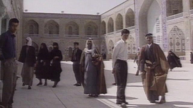 Une mosquée en Irak en 1993 [RTS]