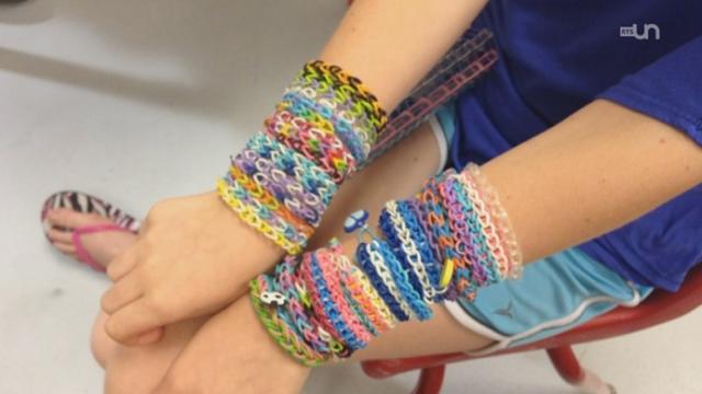 Les Rainbow Looms, des petits bracelets personnalisés en plastiques