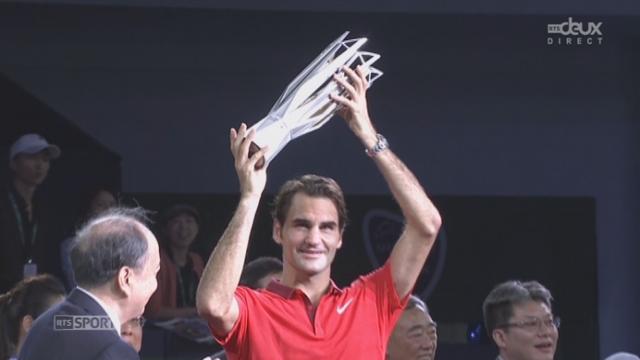 Finale, Federer - Simon (7-6, 7-6): c’est la première fois que Federer soulève le trophée de ce tournoi de Shangai