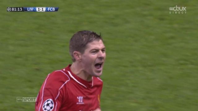 Groupe B,  Liverpool - FC Bâle (1-1): le capitaine de Liverpool, Steven Gerrard, égalise d’un magnifique coup franc et relance le match