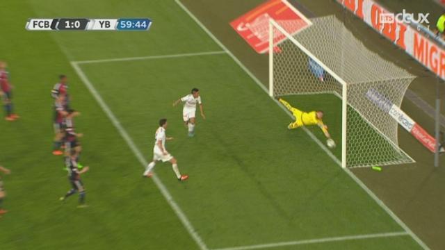 FC Bâle - Young Boys (1-0): poteau pour les Bernois! Magnifique reflexe du gardien Tomas Vaclik sur la tête de Yuya Kubo