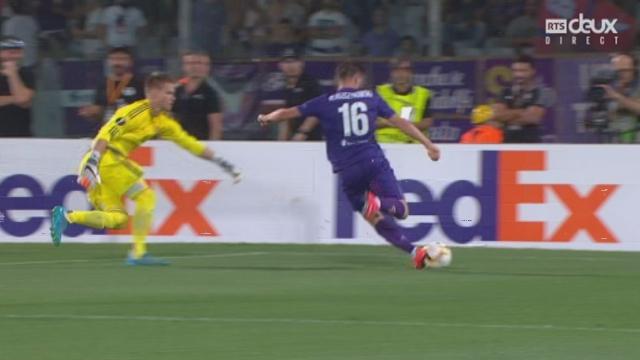 Fiorentina - FC Bâle (1-0). 48e minute: le poteau sauve le FCB
