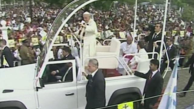 Le pape François accueilli au Sri Lanka