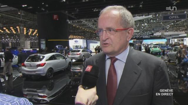 Salon de l'auto: François Egger s'entretient avec François Launaz, président d'Auto-Suisse 1-4